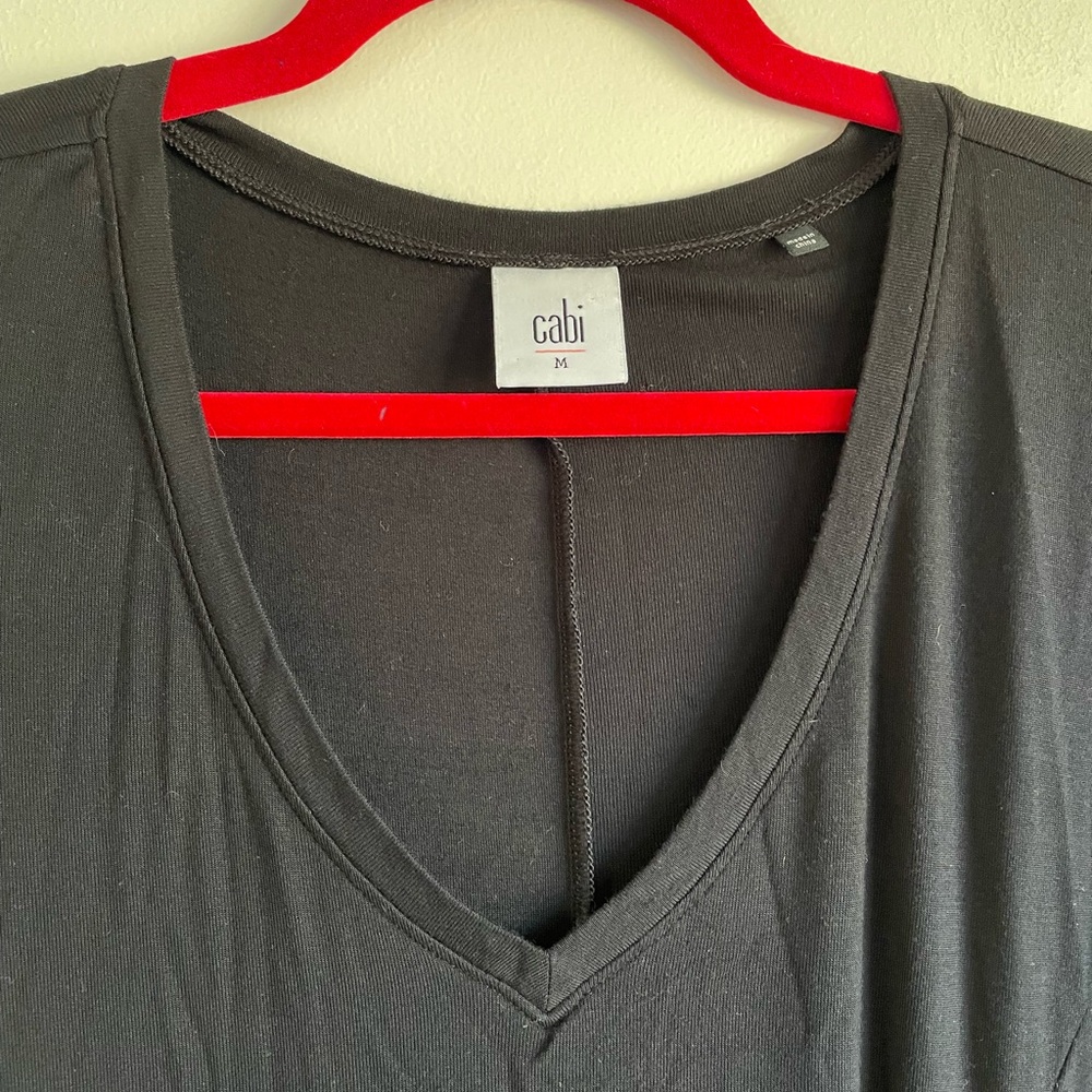 CAbi #3801 Reveal Twist Bottom Black V Neck Knit Tee Shirt Size M - Picture 6 of 7
